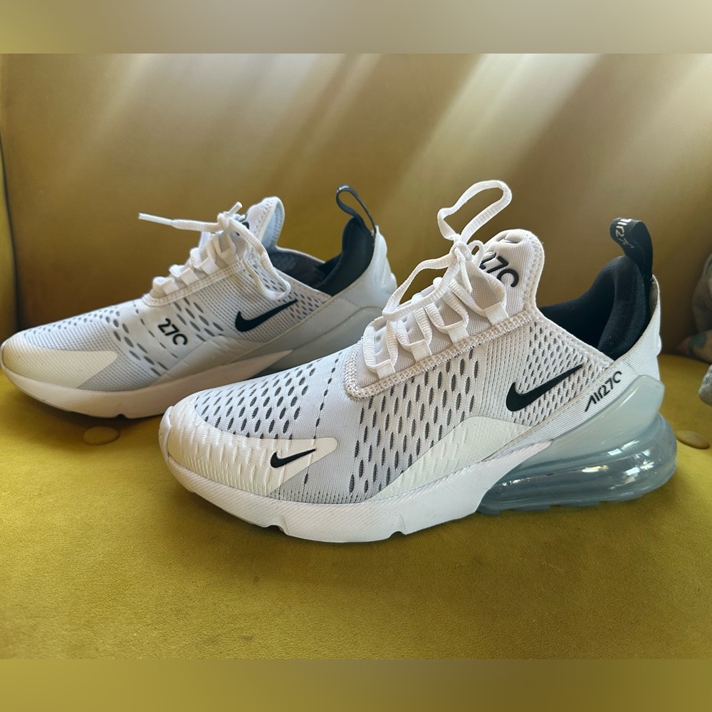 Nike Air Max 270 White Black Sneakers Men’s Size 8 Like New